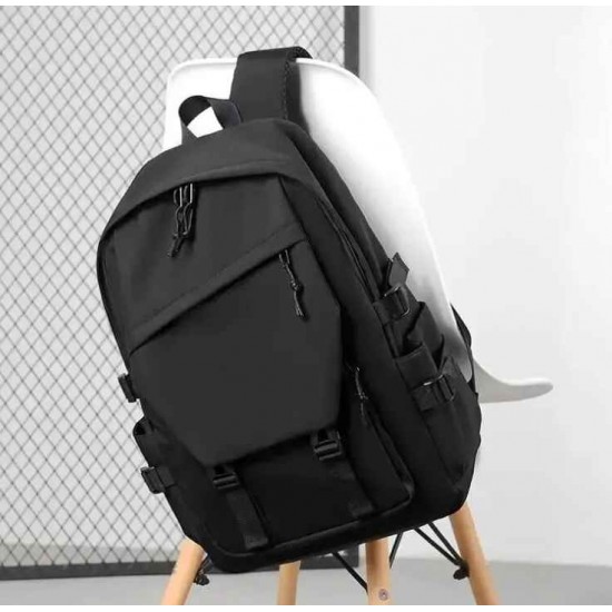 15 Inch Polyester Waterproof Solid Color Simple Men's Backpack  ﻿