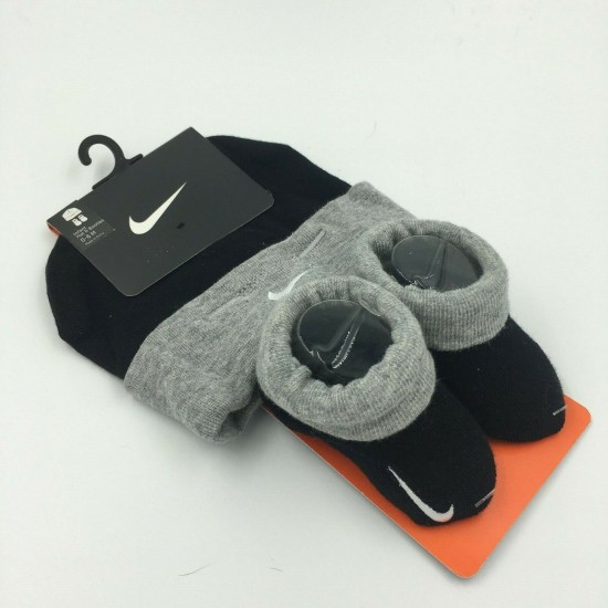 Nike Baby Booties & Cap Gift, 0-6 Months Multi Color, Boys Girls Infant Hat L33