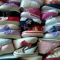 Wholesale Infant Baby Boy Girl First Crib Shoes Job Lots Newborn to 18 Months