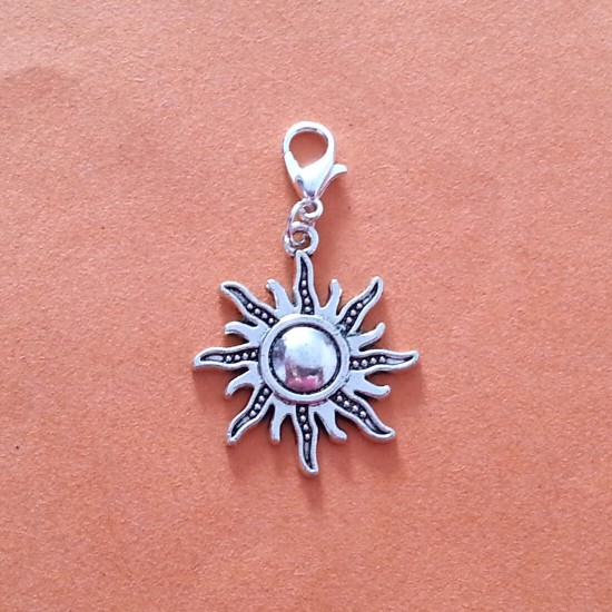 Clip On Dangle Charms for Memory Locket / Bracelet / Keyring *Buy 2 Get 1 Free*